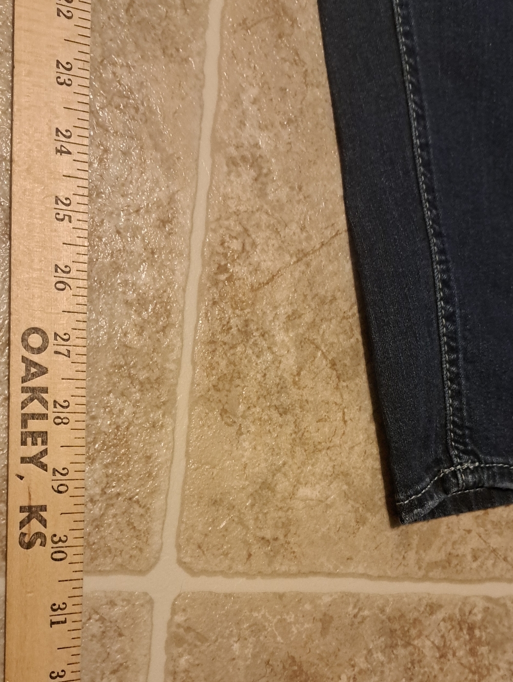 Silver Jeans Women’s Boyfriend in Dark Indigo. Size 34 - Picture 8 of 12